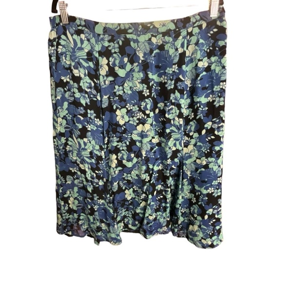 JM Collection Black and Blue Flare Floral Skirt - Picture 3 of 8